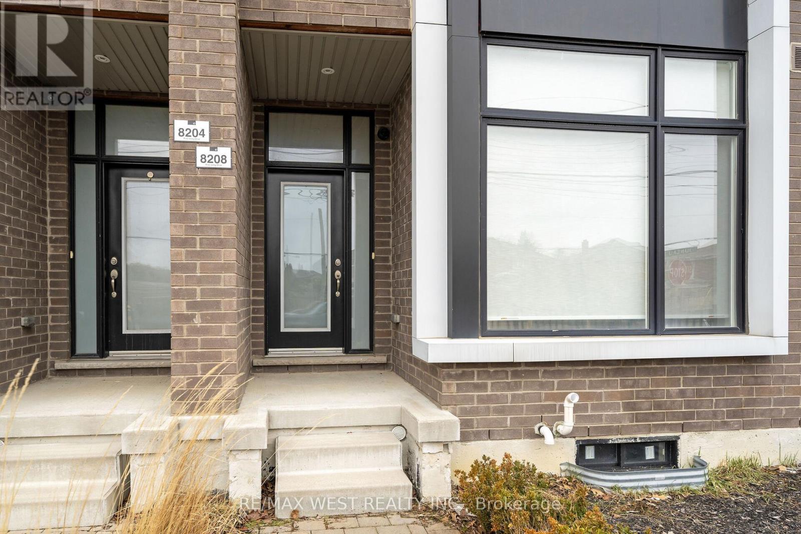 8208 Pine Valley Drive, Vaughan, Ontario L4L 0H6 - Photo 2 - N12886036