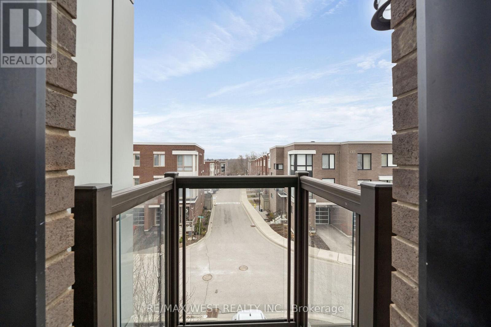 8208 Pine Valley Drive, Vaughan, Ontario L4L 0H6 - Photo 28 - N12886036