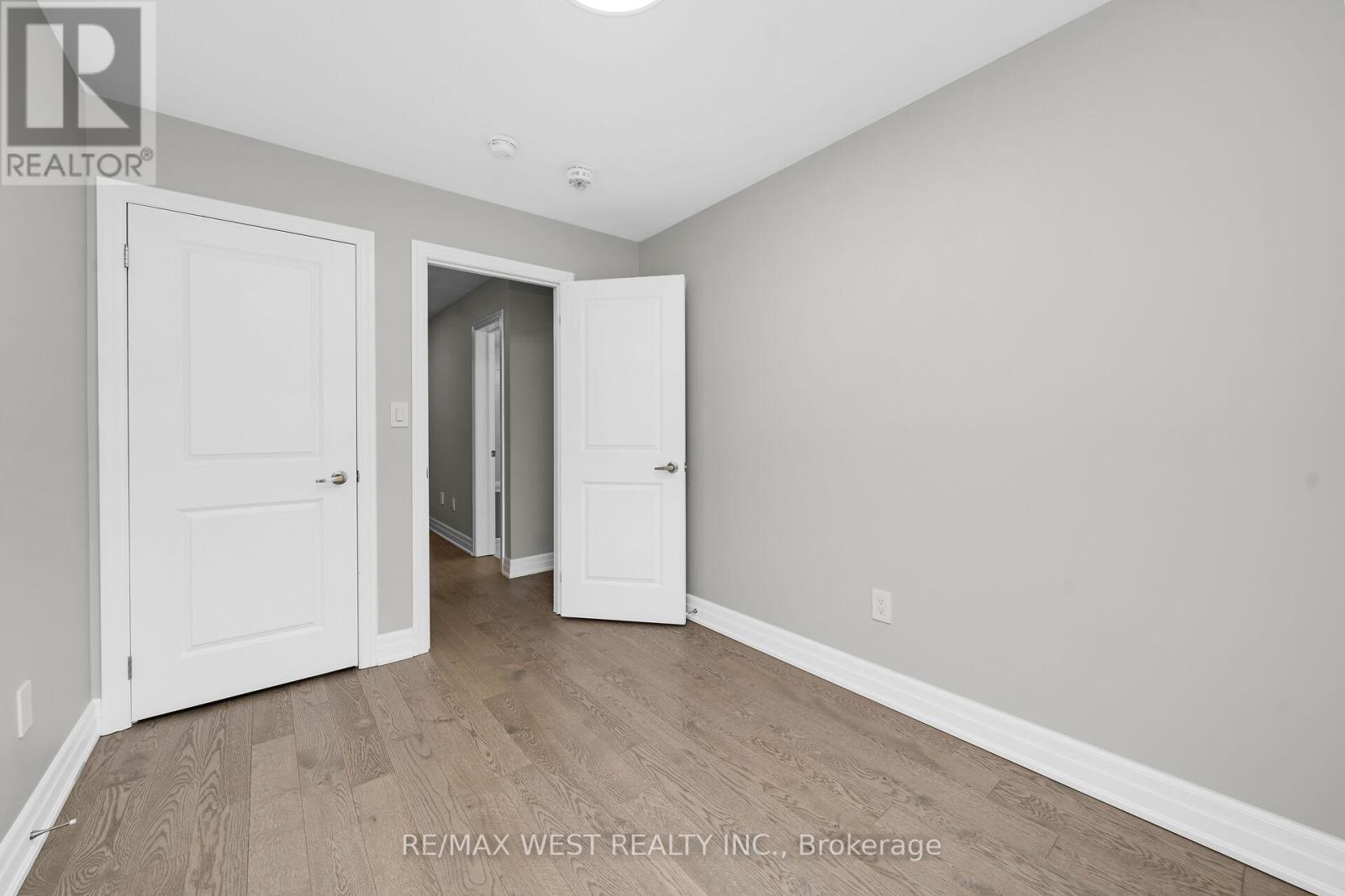 8208 Pine Valley Drive, Vaughan, Ontario L4L 0H6 - Photo 32 - N12886036