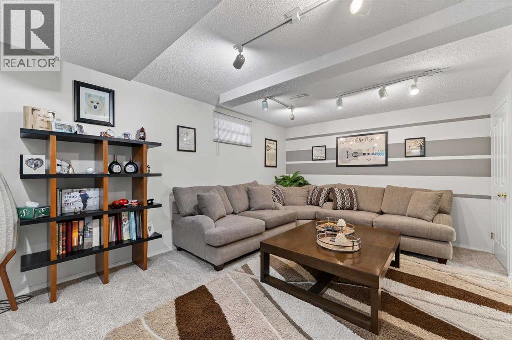 68 Douglas Glen Park Se, Calgary, Alberta  T2Z 3Z3 - Photo 28 - A2292196