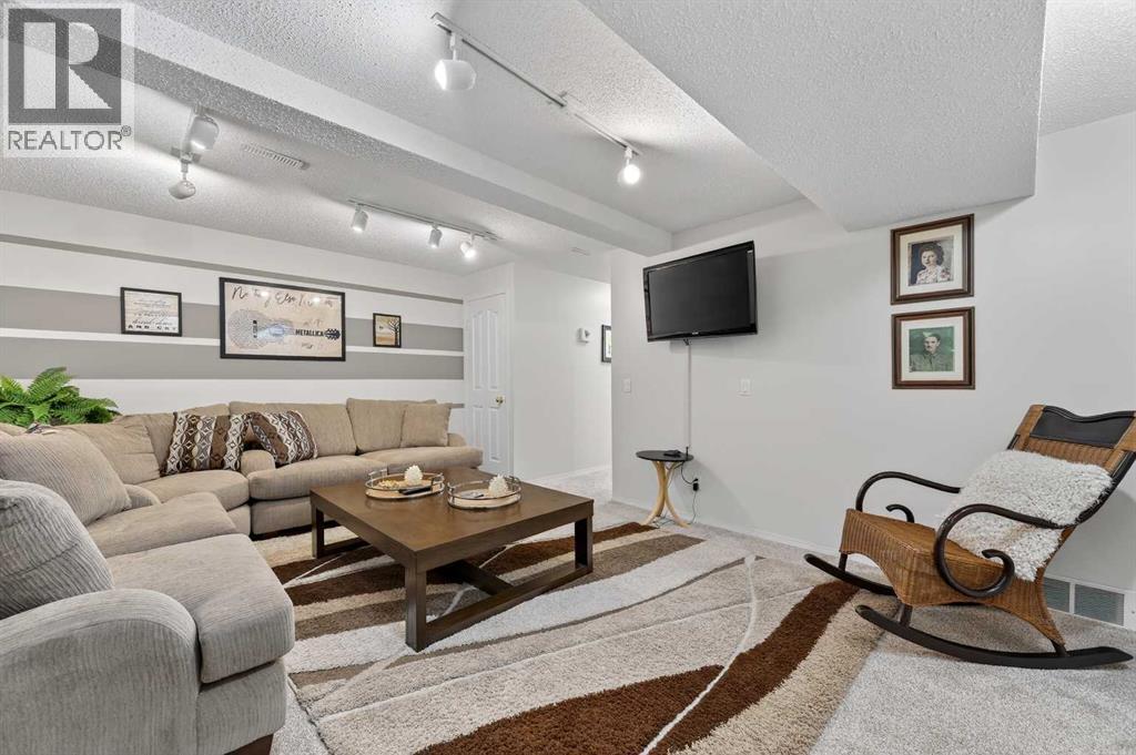 68 Douglas Glen Park Se, Calgary, Alberta  T2Z 3Z3 - Photo 27 - A2292196