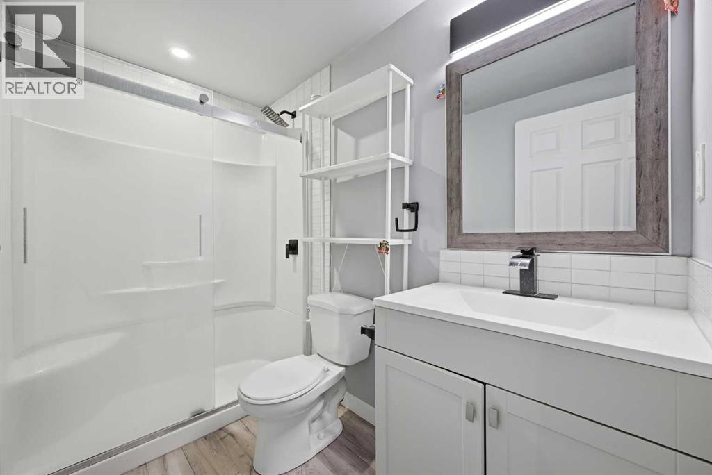 128 Ridgegate Way Sw, Airdrie, Alberta  T4B 1A9 - Photo 18 - A2293079