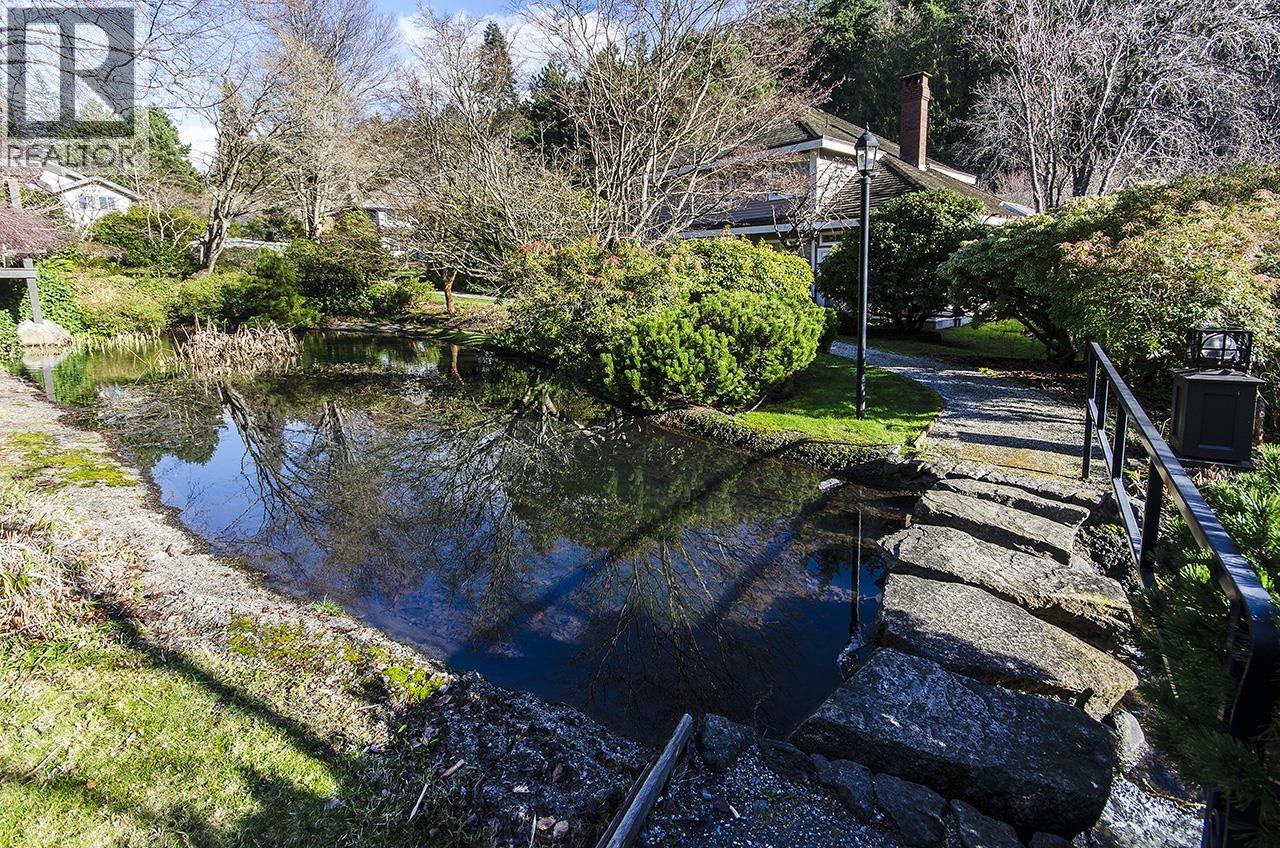 6760 Batchelor Bay Place, West Vancouver, British Columbia  V7W 3B7 - Photo 14 - R3100225