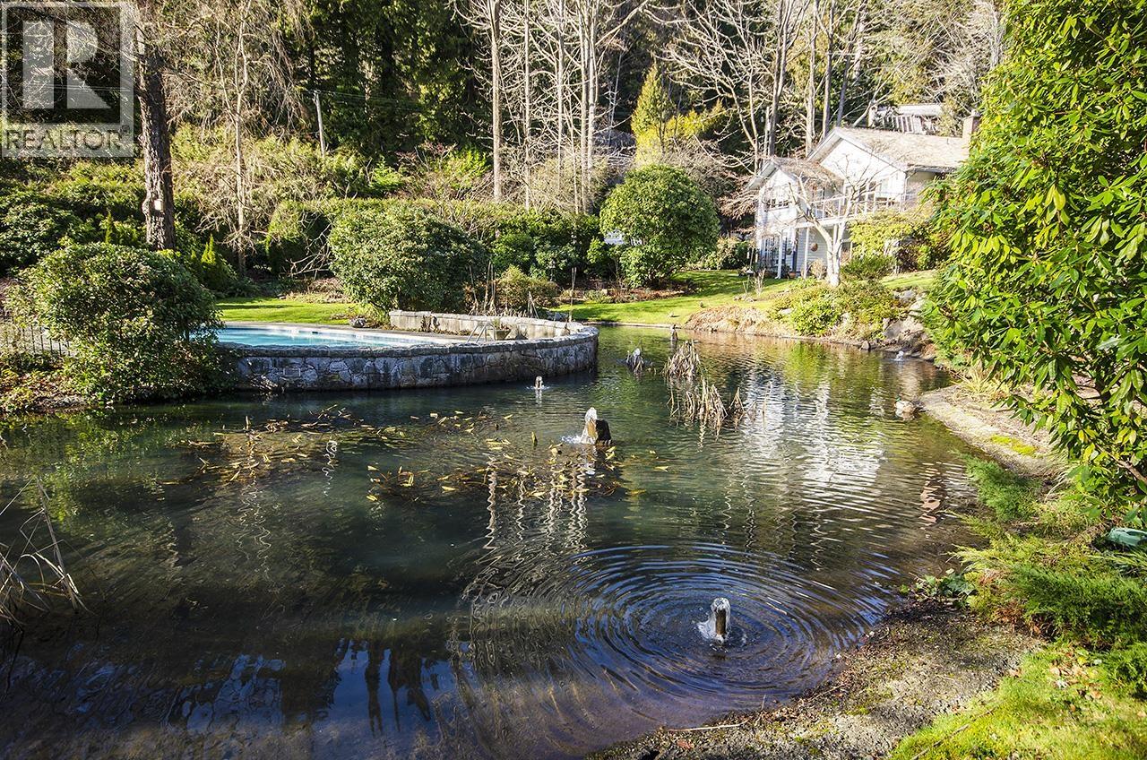 6760 Batchelor Bay Place, West Vancouver, British Columbia  V7W 3B7 - Photo 15 - R3100225