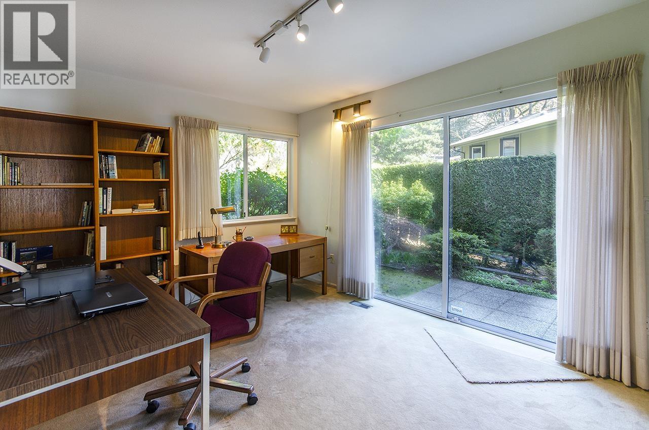 6760 Batchelor Bay Place, West Vancouver, British Columbia  V7W 3B7 - Photo 27 - R3100225