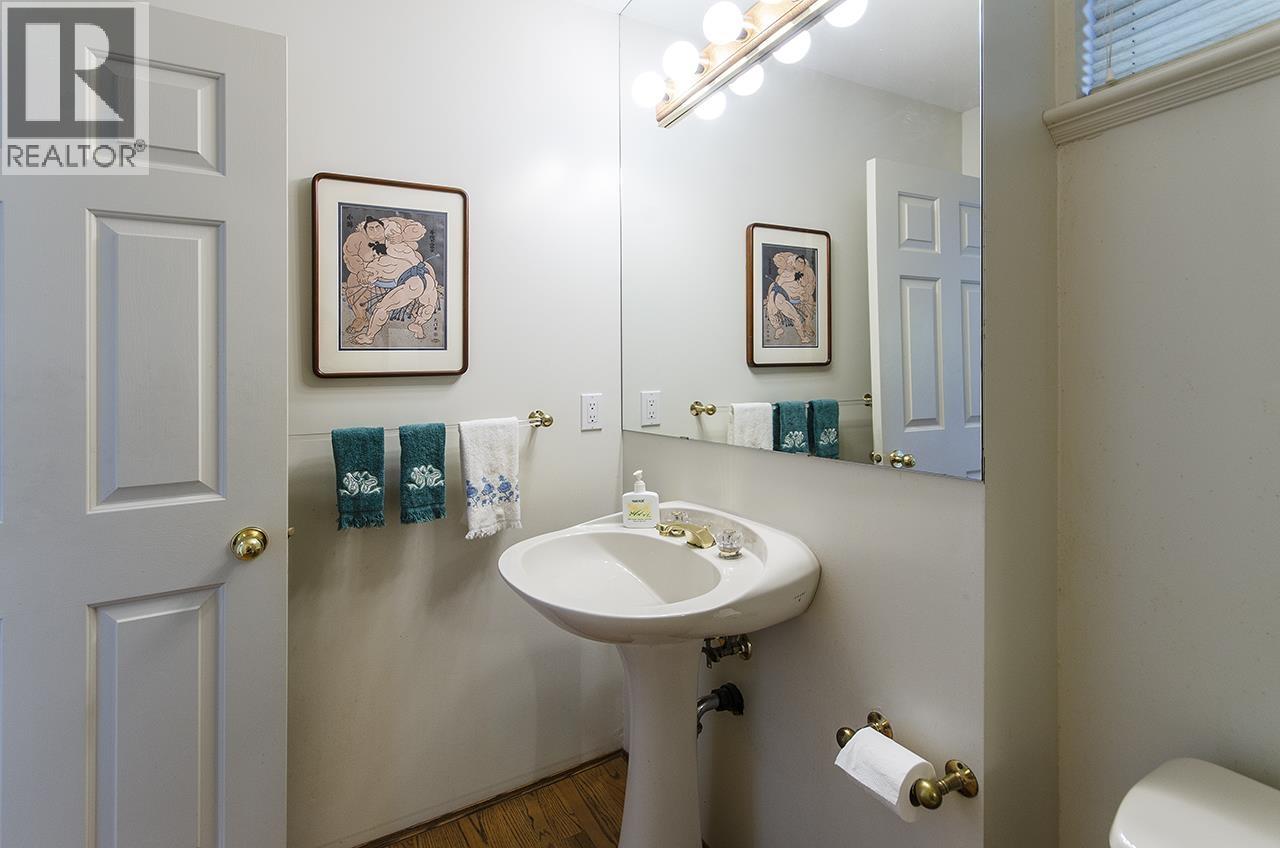 6760 Batchelor Bay Place, West Vancouver, British Columbia  V7W 3B7 - Photo 28 - R3100225