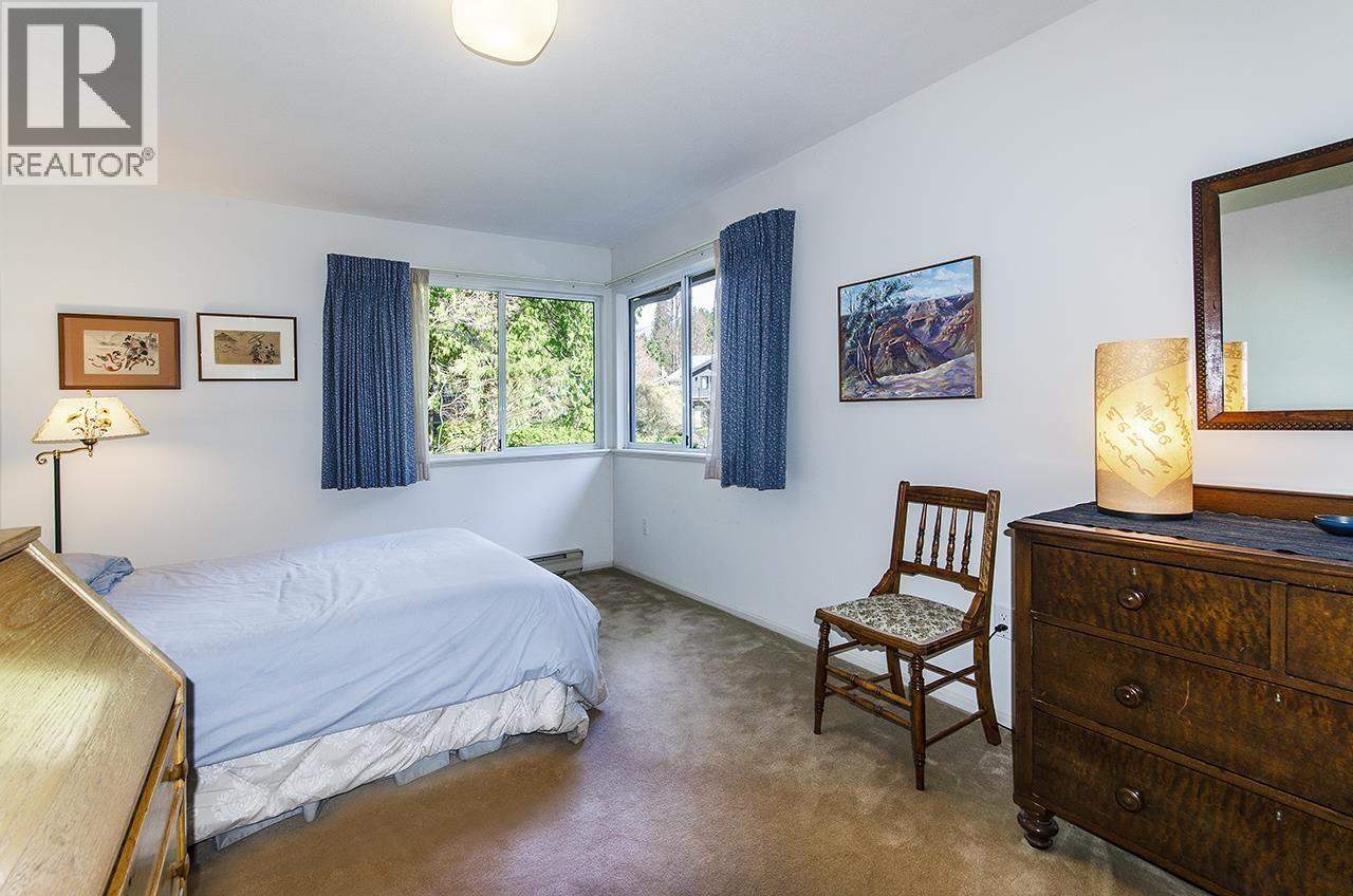 6760 Batchelor Bay Place, West Vancouver, British Columbia  V7W 3B7 - Photo 34 - R3100225