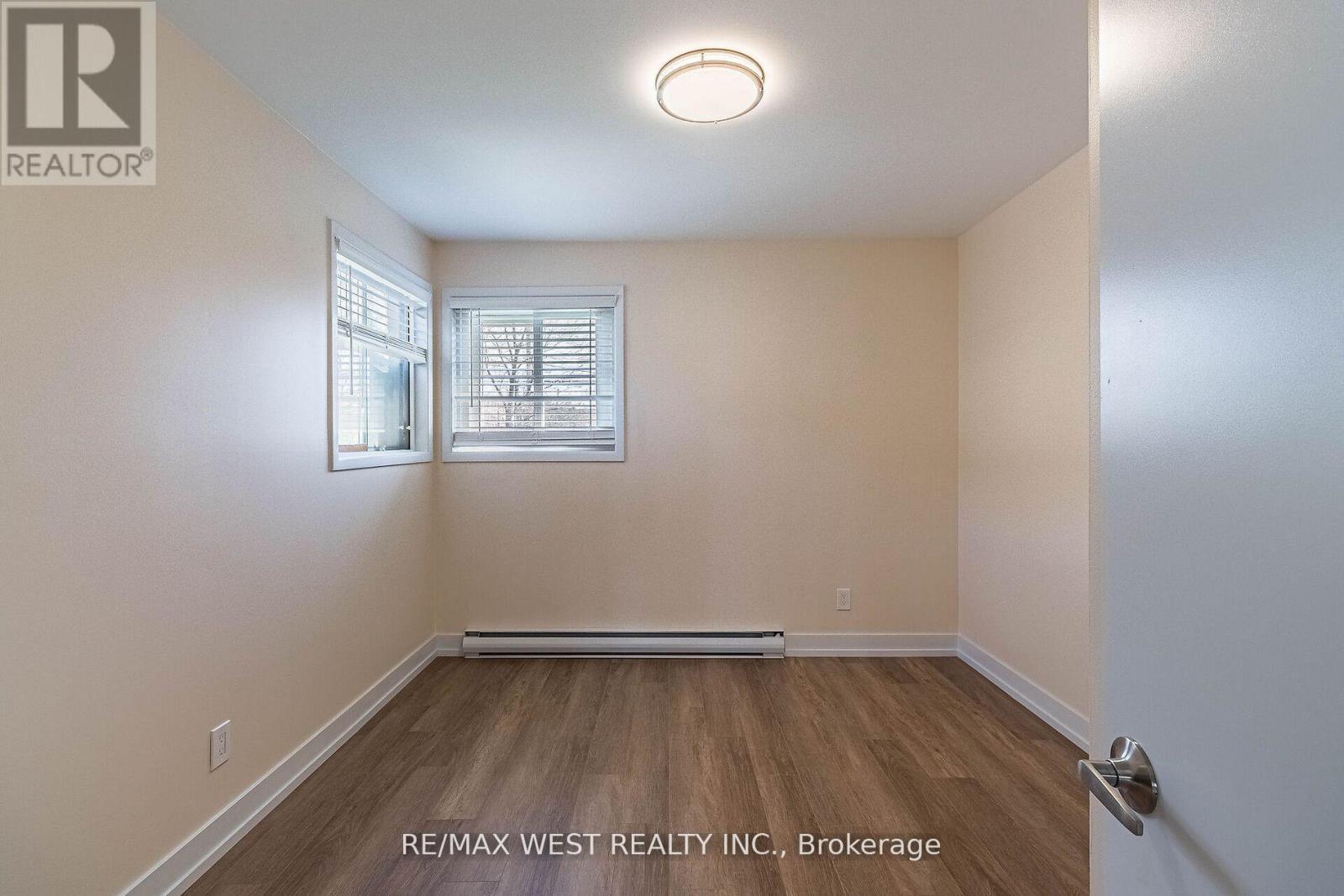 7 Highland Hill, Toronto, Ontario  M9A 2P7 - Photo 13 - W12889350