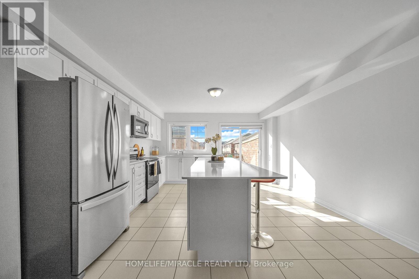 15 Finegan Circle, Brampton, Ontario  L7A 4Z7 - Photo 17 - W12889358