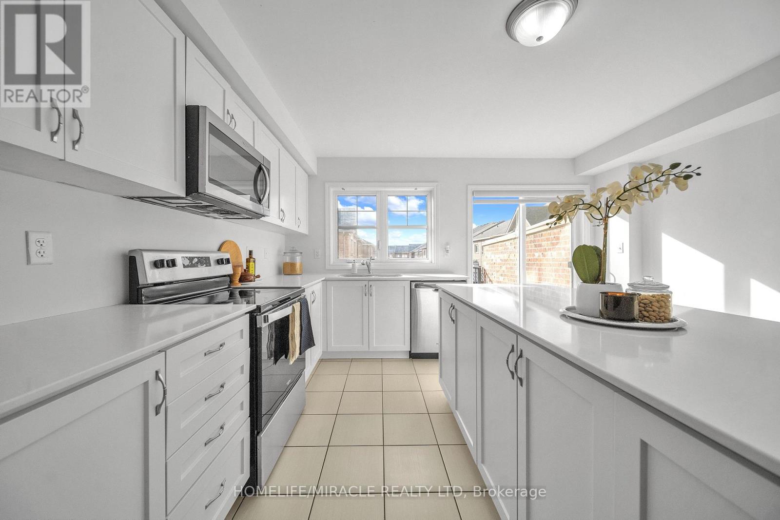 15 Finegan Circle, Brampton, Ontario  L7A 4Z7 - Photo 19 - W12889358