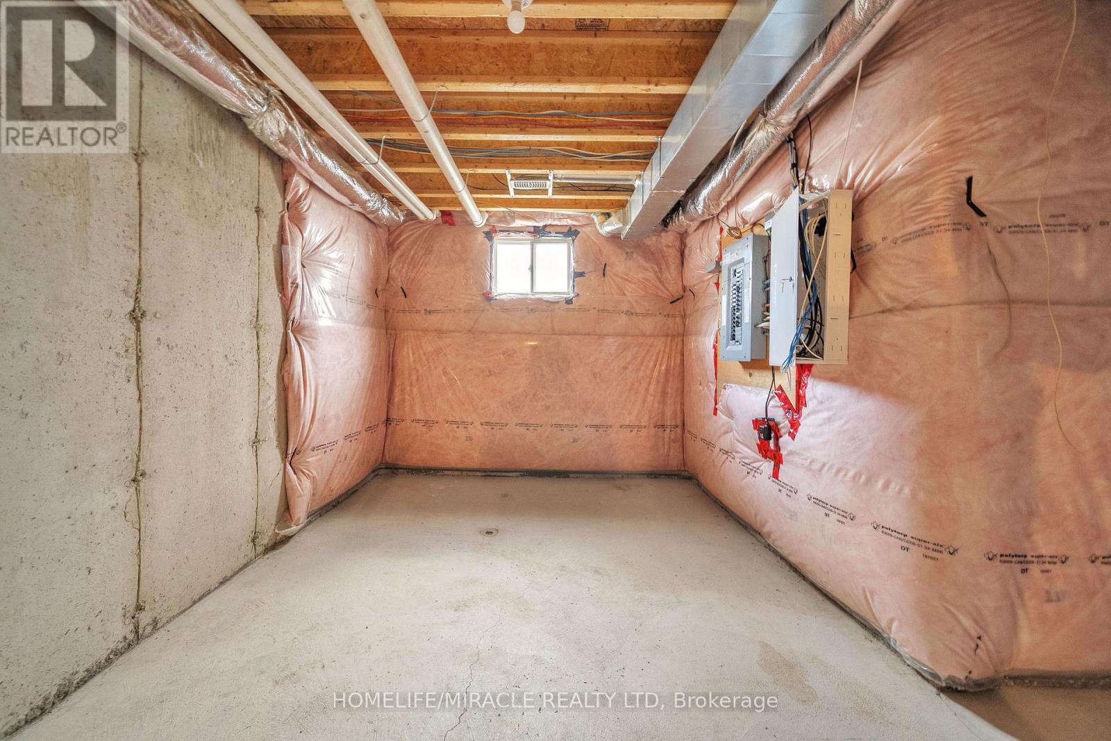 15 Finegan Circle, Brampton, Ontario  L7A 4Z7 - Photo 40 - W12889358