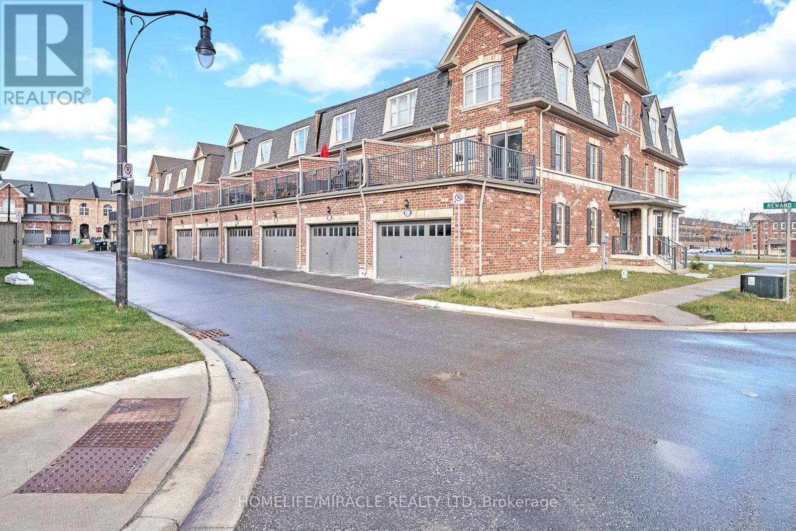 15 Finegan Circle, Brampton, Ontario  L7A 4Z7 - Photo 42 - W12889358