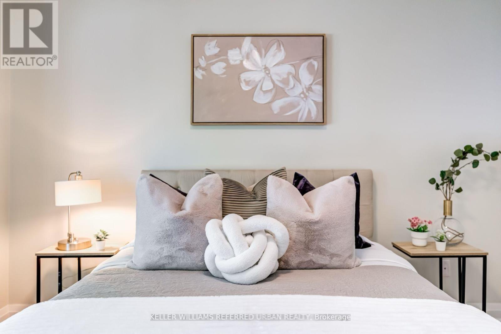 399 Lake Promenade, Toronto, Ontario  M8W 1C3 - Photo 44 - W12889386