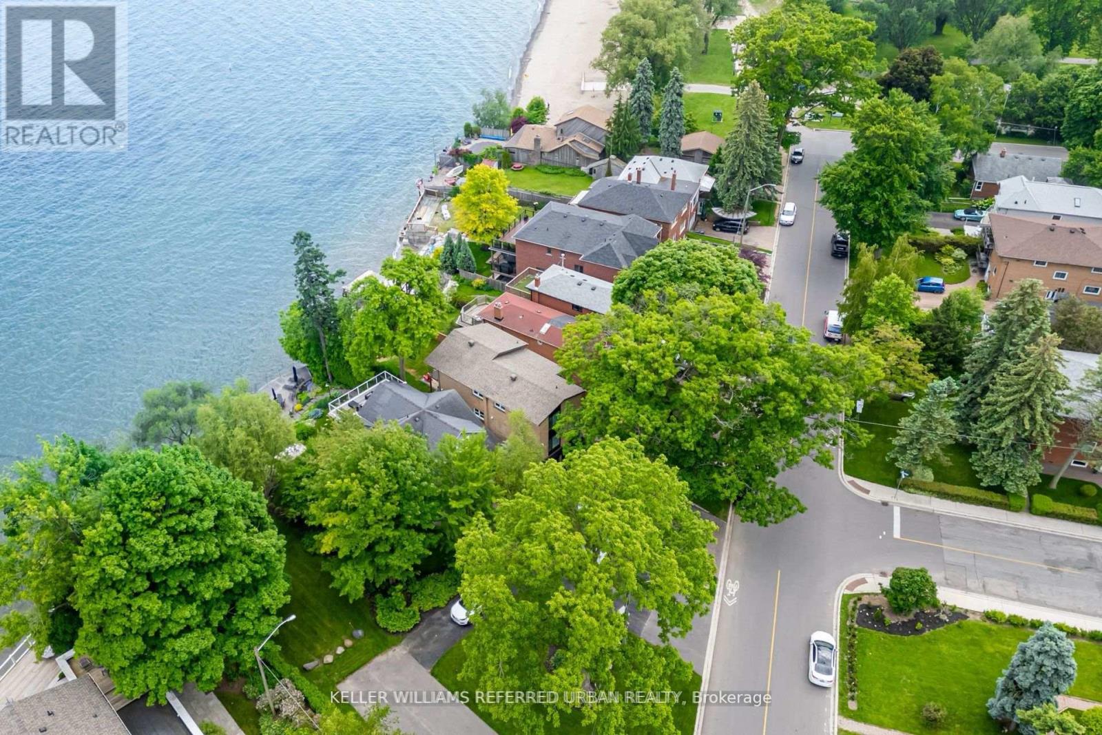 399 Lake Promenade, Toronto, Ontario  M8W 1C3 - Photo 47 - W12889386