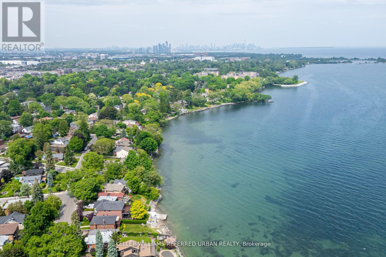 399 Lake Promenade, Toronto, Ontario  M8W 1C3 - Photo 48 - W12889386