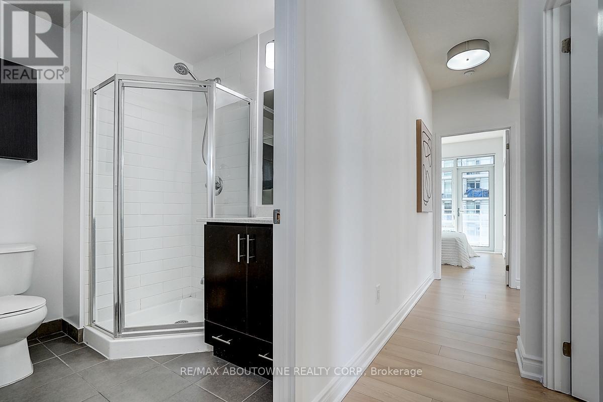 2005 - 360 Square One Drive, Mississauga, Ontario  L5B 0G7 - Photo 12 - W12889406