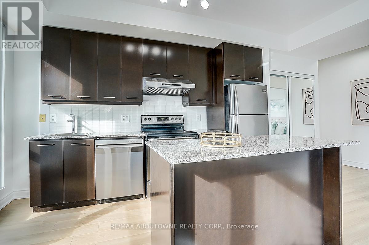 2005 - 360 Square One Drive, Mississauga, Ontario  L5B 0G7 - Photo 19 - W12889406