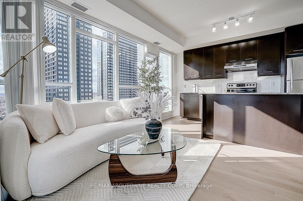 2005 - 360 Square One Drive, Mississauga, Ontario  L5B 0G7 - Photo 32 - W12889406