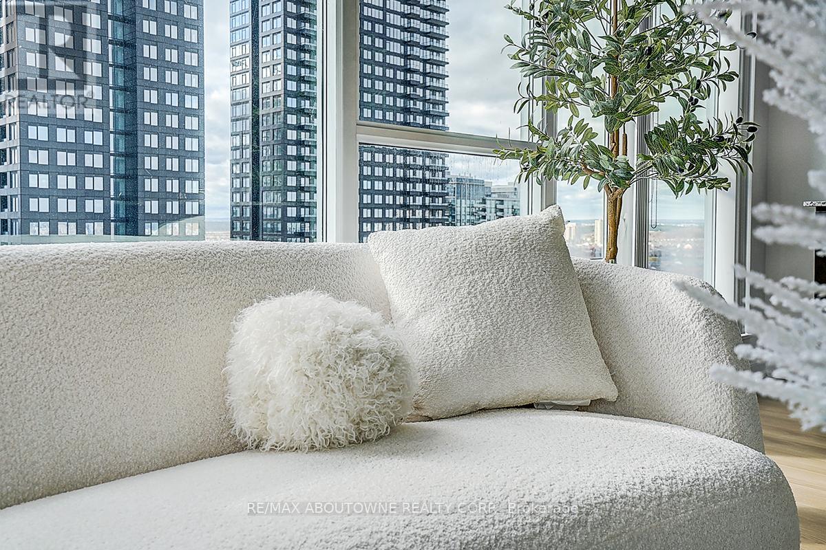 2005 - 360 Square One Drive, Mississauga, Ontario  L5B 0G7 - Photo 35 - W12889406