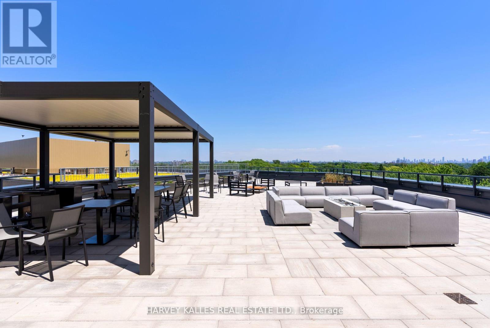 620 - 293 The Kingsway, Toronto, Ontario  M9A 3A9 - Photo 12 - W12889422