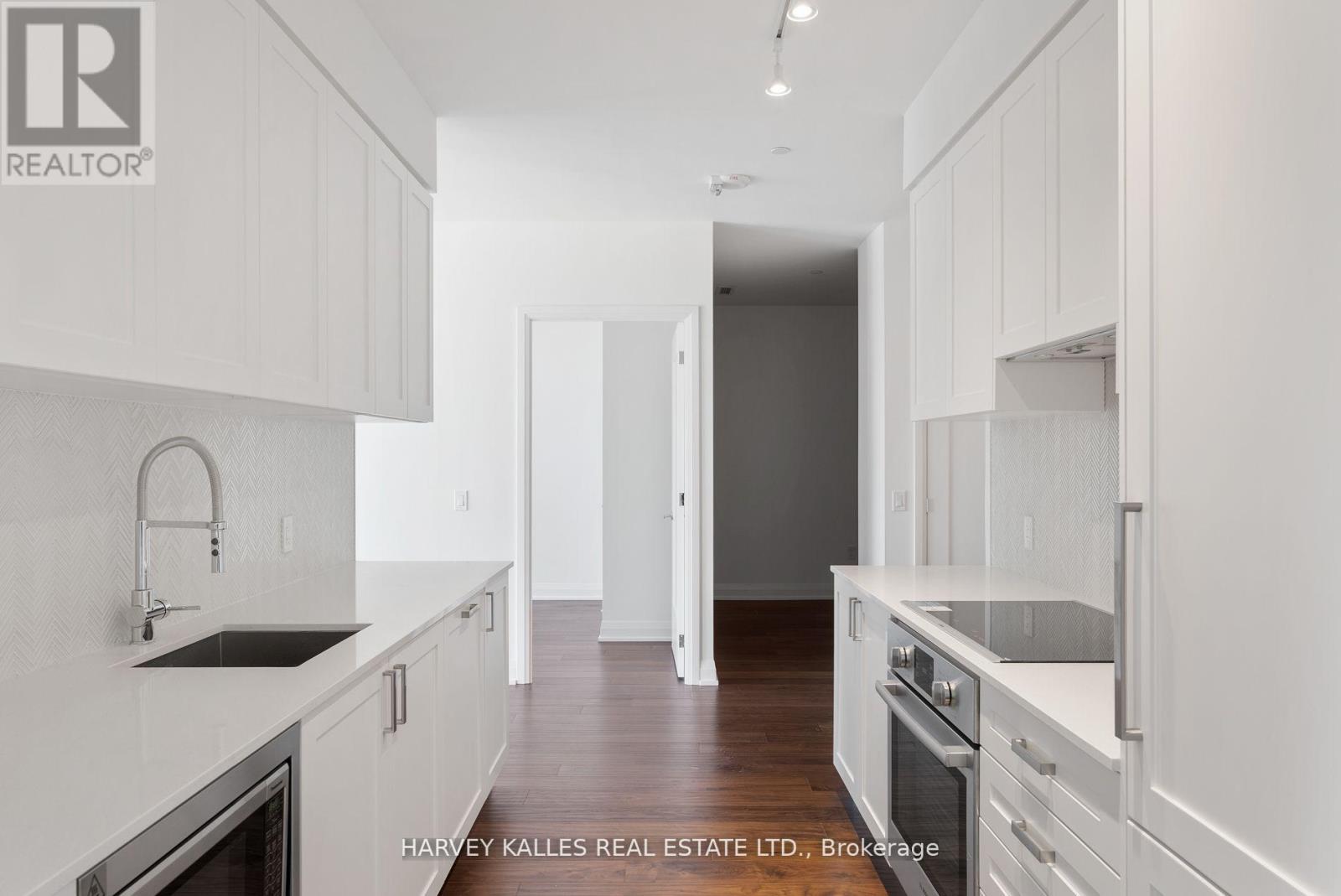 620 - 293 The Kingsway, Toronto, Ontario  M9A 3A9 - Photo 33 - W12889422