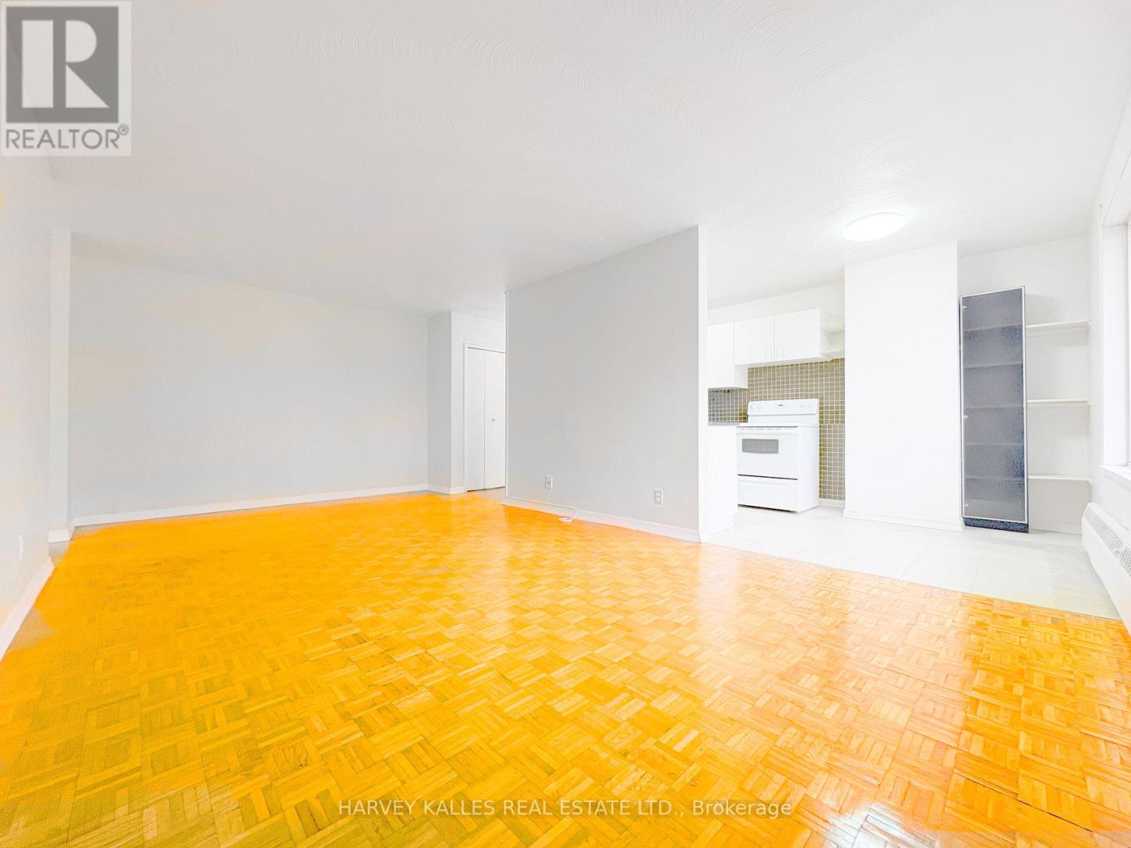 8 - 90 Blackfriar Avenue, Toronto, Ontario  M9R 3S9 - Photo 10 - W12889432