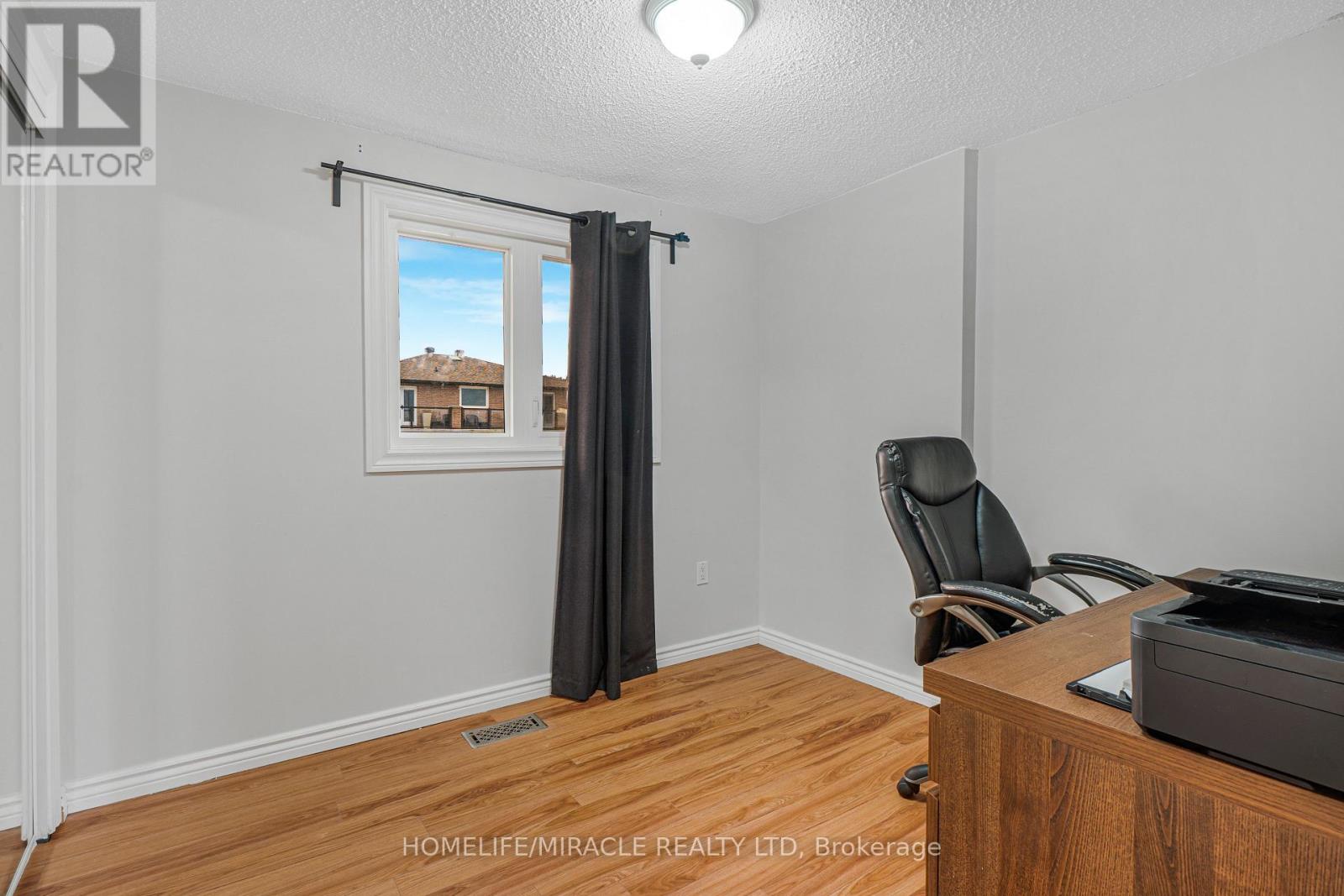 2 Envoy Boulevard, Hamilton, Ontario  L8G 4N1 - Photo 15 - X12889392