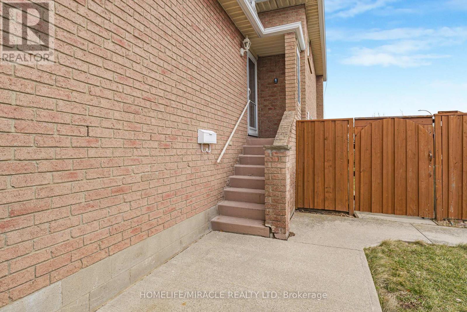2 Envoy Boulevard, Hamilton, Ontario  L8G 4N1 - Photo 33 - X12889392