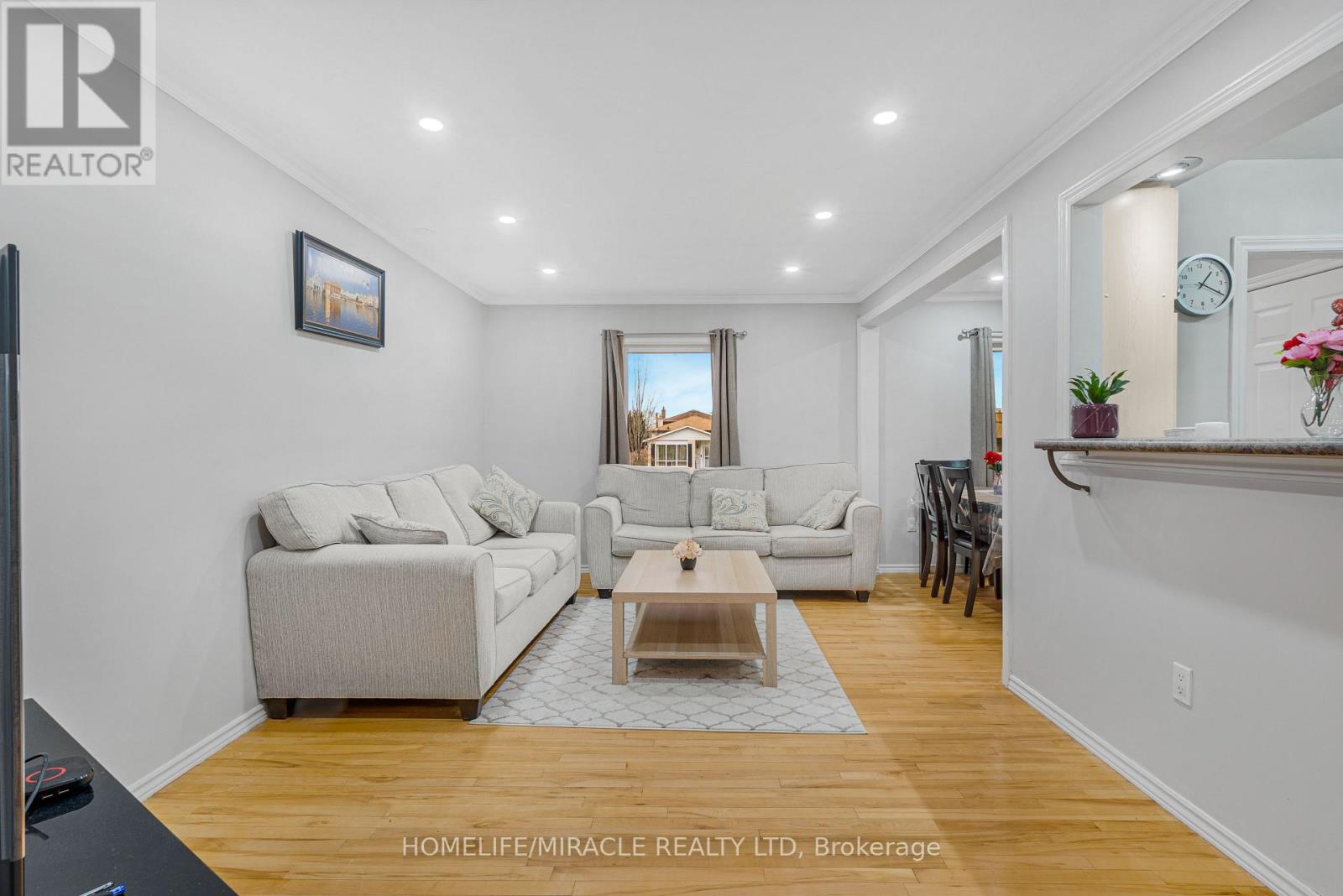 2 Envoy Boulevard, Hamilton, Ontario  L8G 4N1 - Photo 6 - X12889392