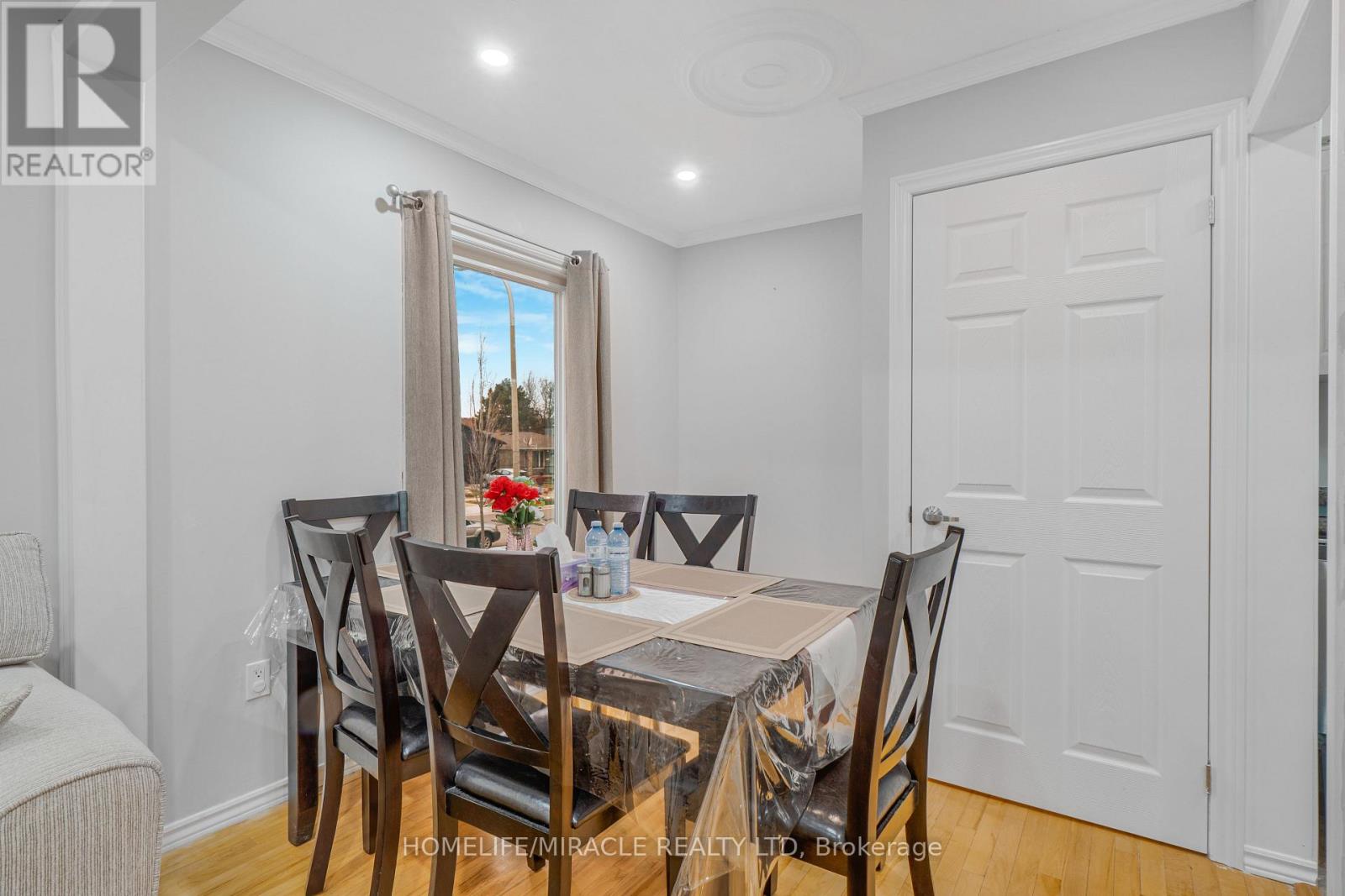 2 Envoy Boulevard, Hamilton, Ontario  L8G 4N1 - Photo 9 - X12889392