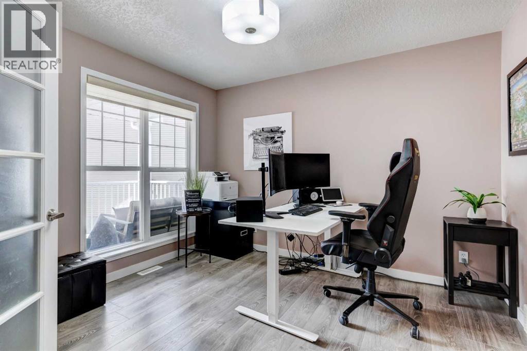 226 Cougarstone Gardens Sw, Calgary, Alberta  T3H 4W6 - Photo 12 - A2291162