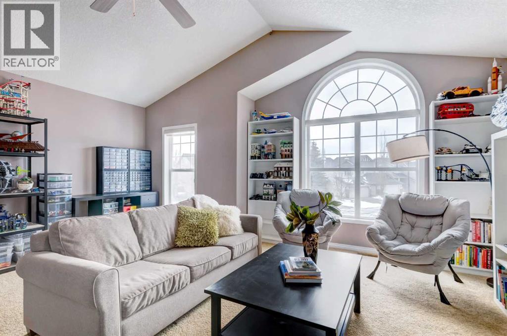 226 Cougarstone Gardens Sw, Calgary, Alberta  T3H 4W6 - Photo 17 - A2291162