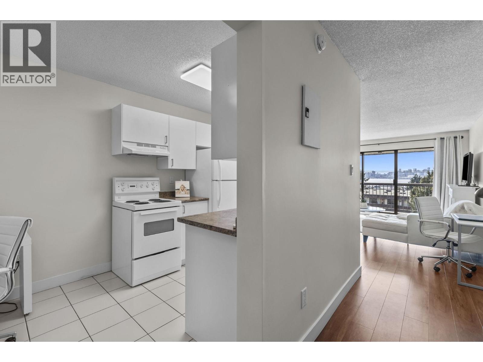 337 340 W 3rd Street, North Vancouver, British Columbia  V7M 1G4 - Photo 5 - R3058185