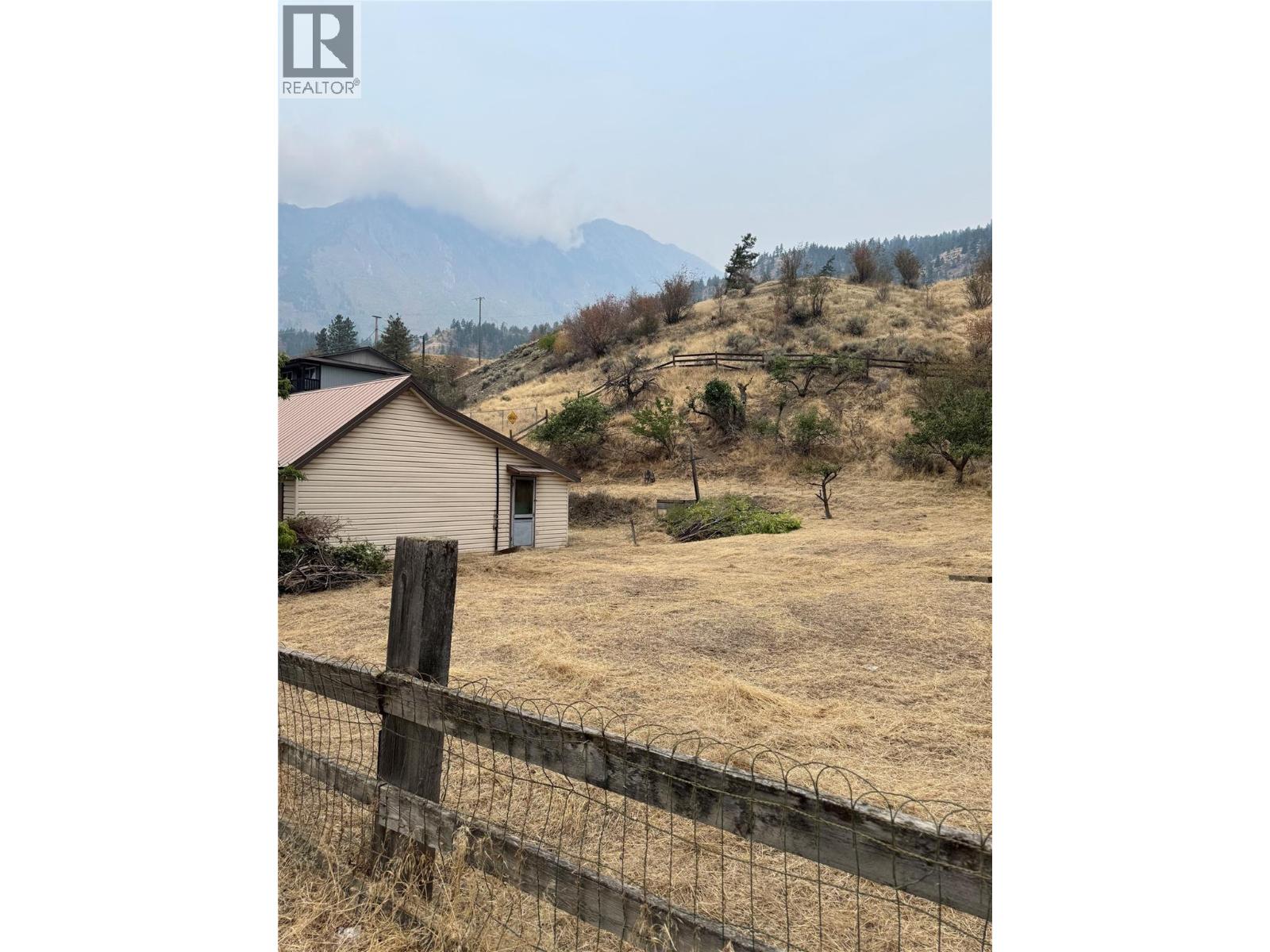 685 Russell Lane, Lillooet, British Columbia  V0K 1V0 - Photo 2 - 10379300