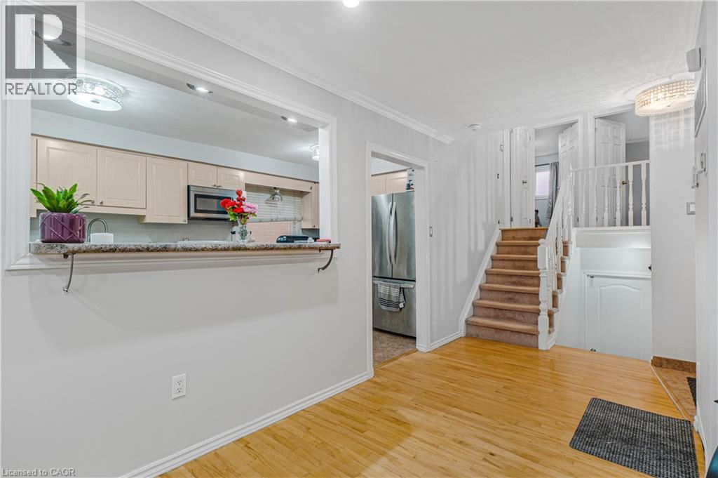 2 Envoy Boulevard, Hamilton, Ontario  L8G 4N1 - Photo 12 - 40812689