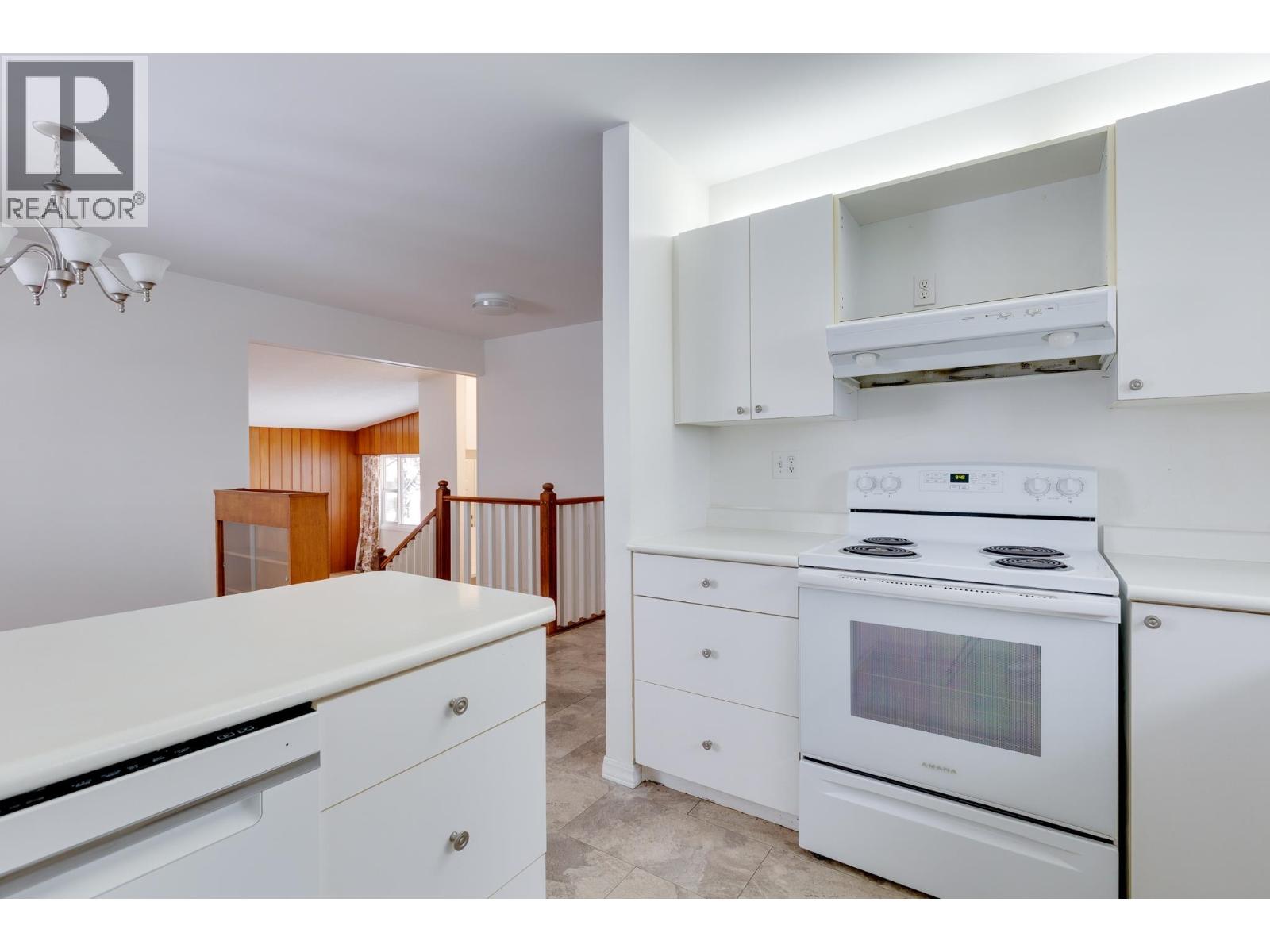 1221 Burden Street, Prince George, British Columbia  V2M 2J3 - Photo 12 - R3100359