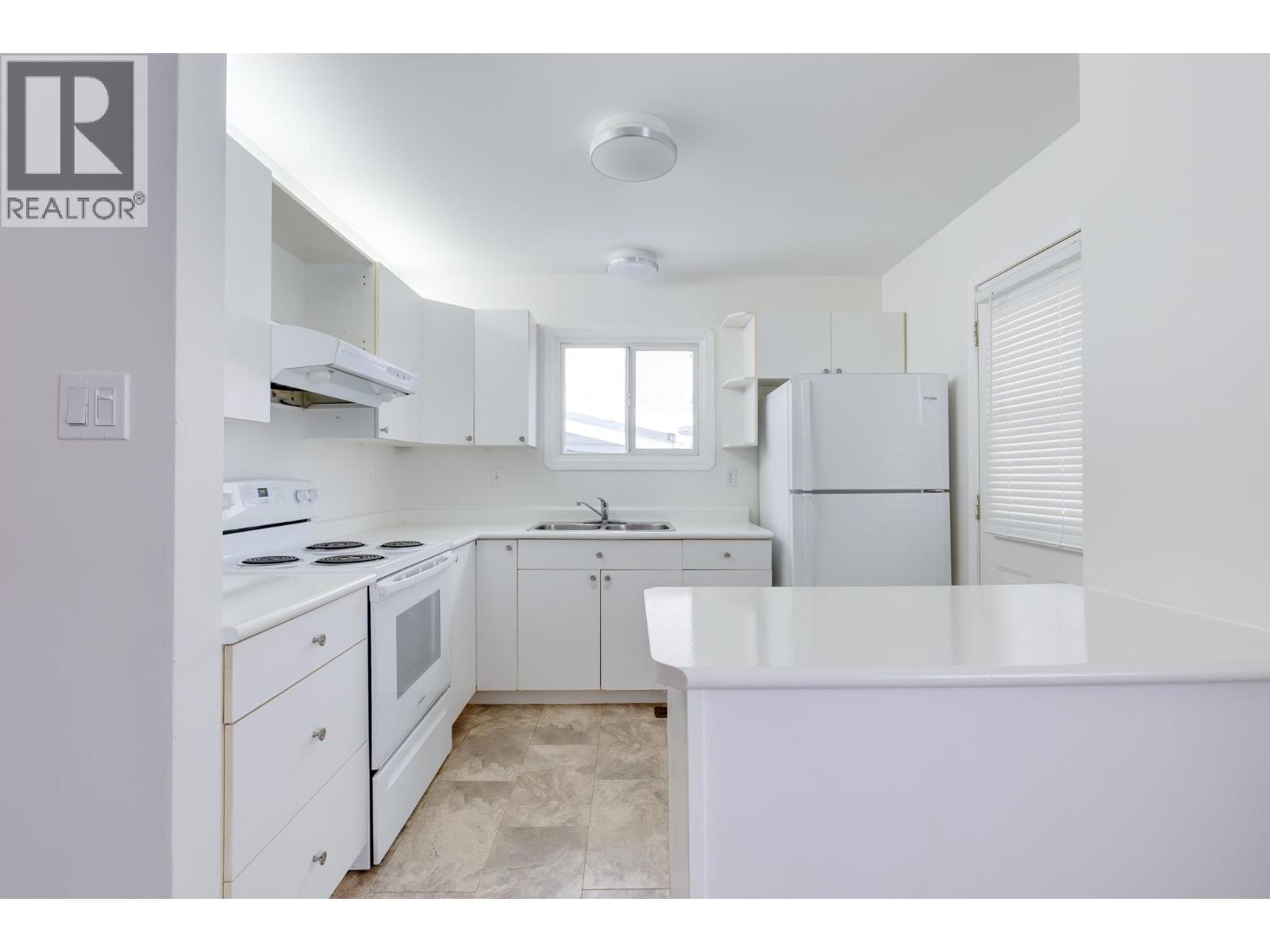 1221 Burden Street, Prince George, British Columbia  V2M 2J3 - Photo 9 - R3100359