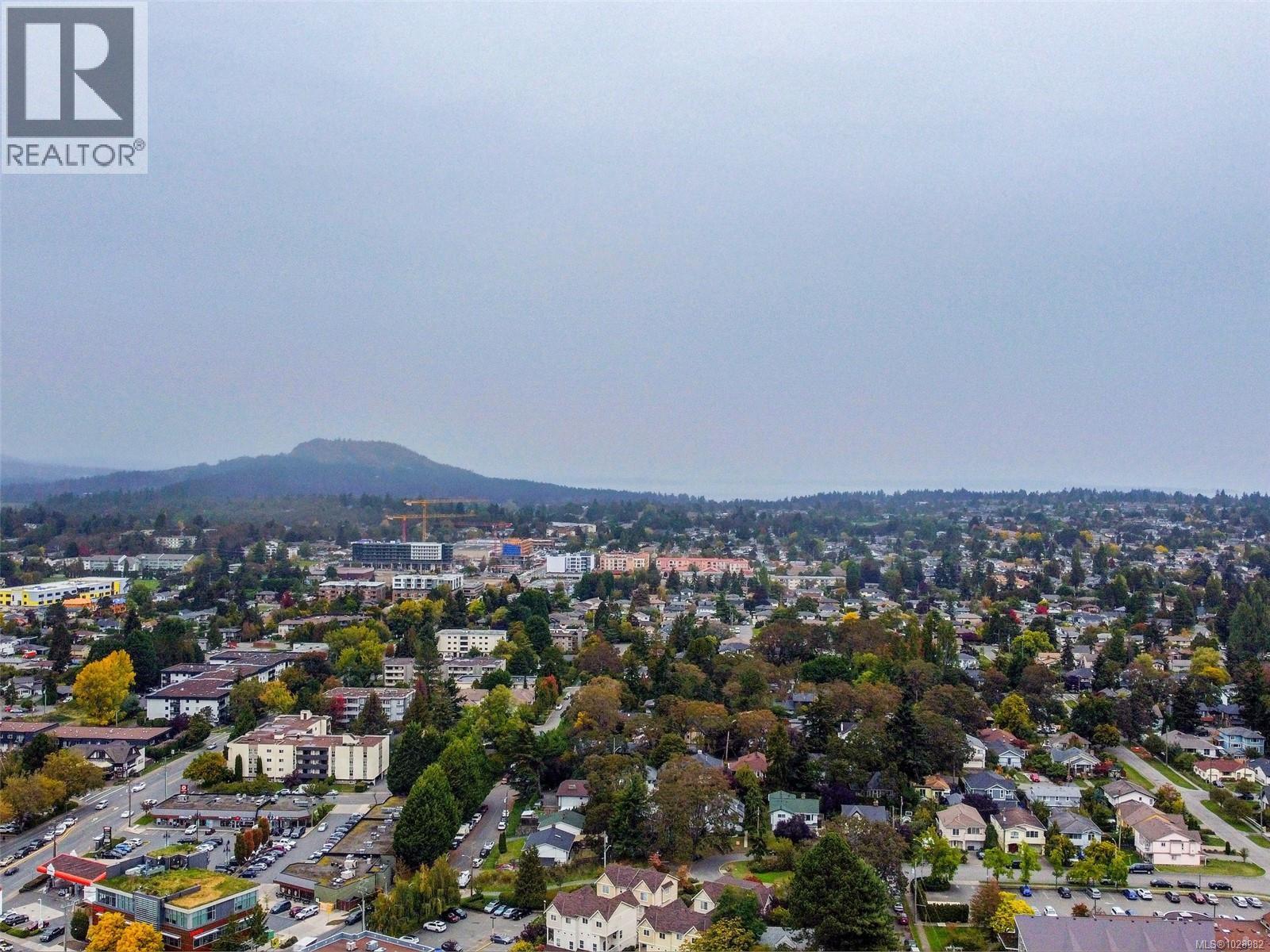 104 1687 Poplar Ave, Saanich, British Columbia  V8P 4K5 - Photo 40 - 1028982