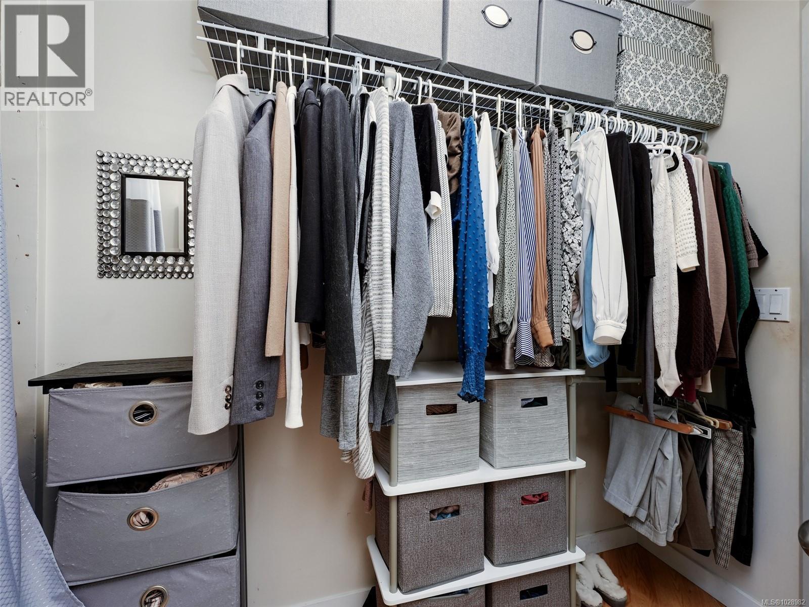 104 1687 Poplar Ave, Saanich, British Columbia  V8P 4K5 - Photo 18 - 1028982