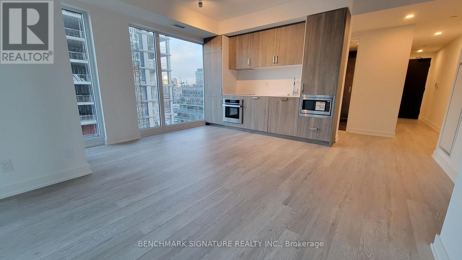 1002 - 88 QUEEN STREET E, Toronto, Ontario