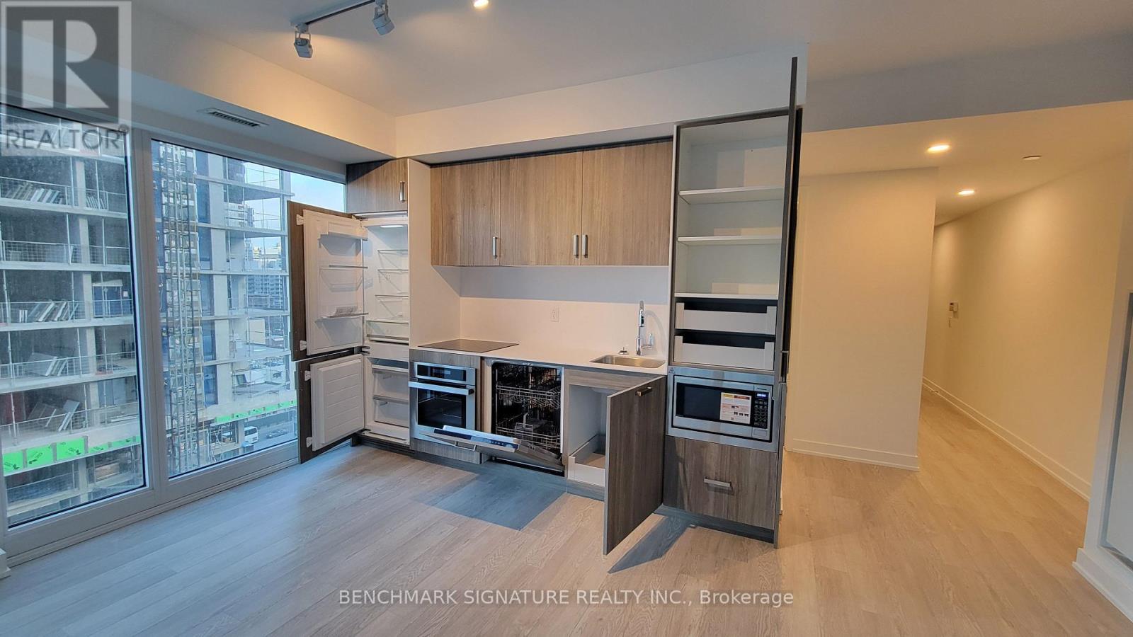 1002 - 88 Queen Street E, Toronto, Ontario  M5C 0B6 - Photo 15 - C12889462