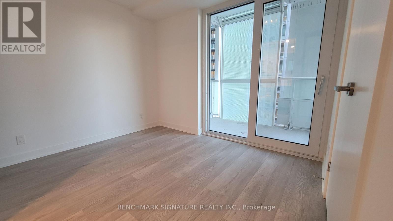 1002 - 88 Queen Street E, Toronto, Ontario  M5C 0B6 - Photo 5 - C12889462