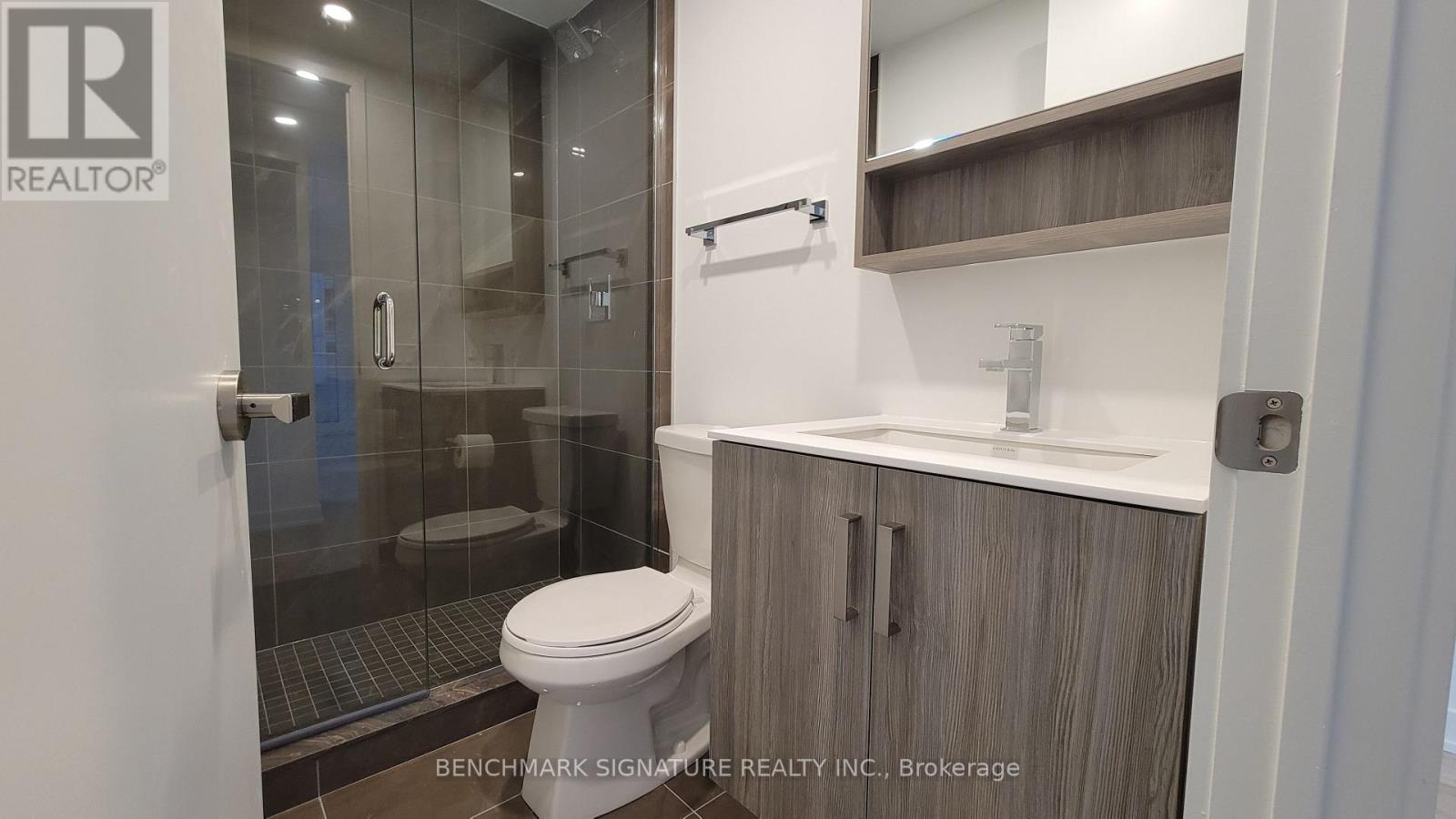 1002 - 88 Queen Street E, Toronto, Ontario  M5C 0B6 - Photo 8 - C12889462