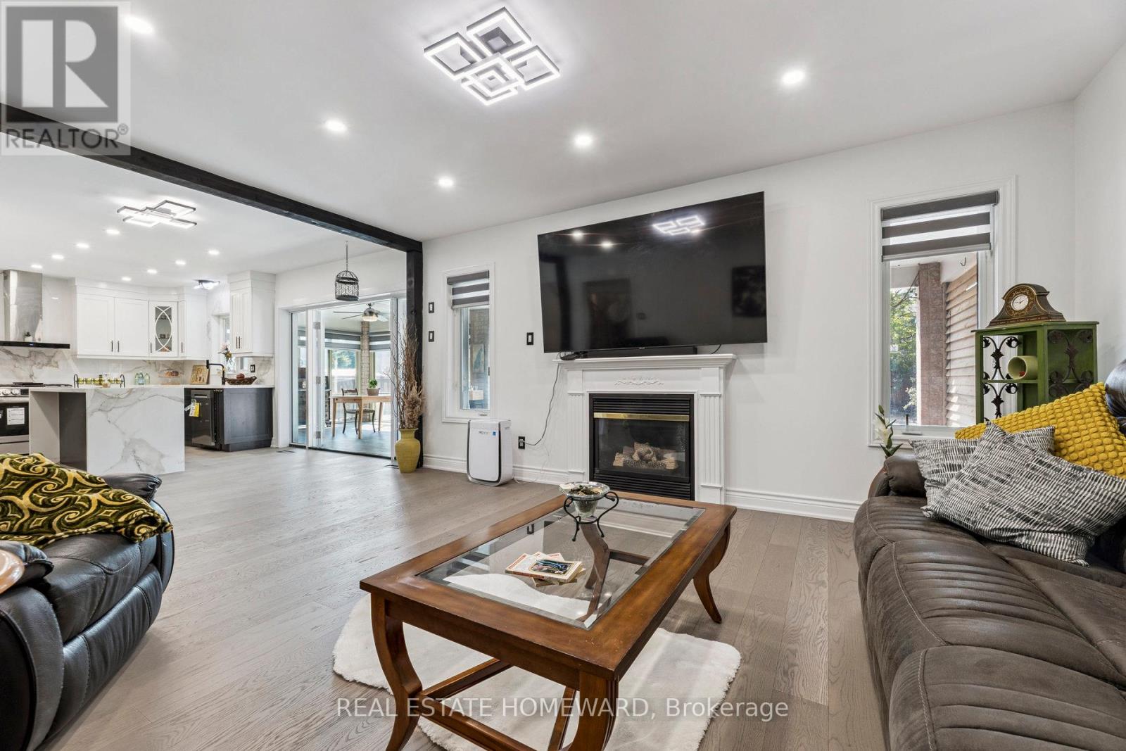 1556 Oakburn Street, Pickering, Ontario L1V 6W1 - Photo 11 - E12889450