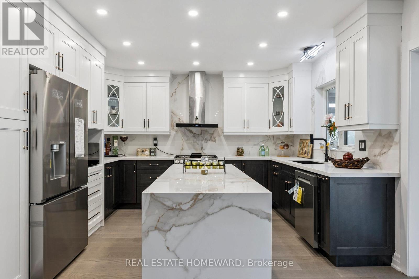 1556 Oakburn Street, Pickering, Ontario L1V 6W1 - Photo 12 - E12889450