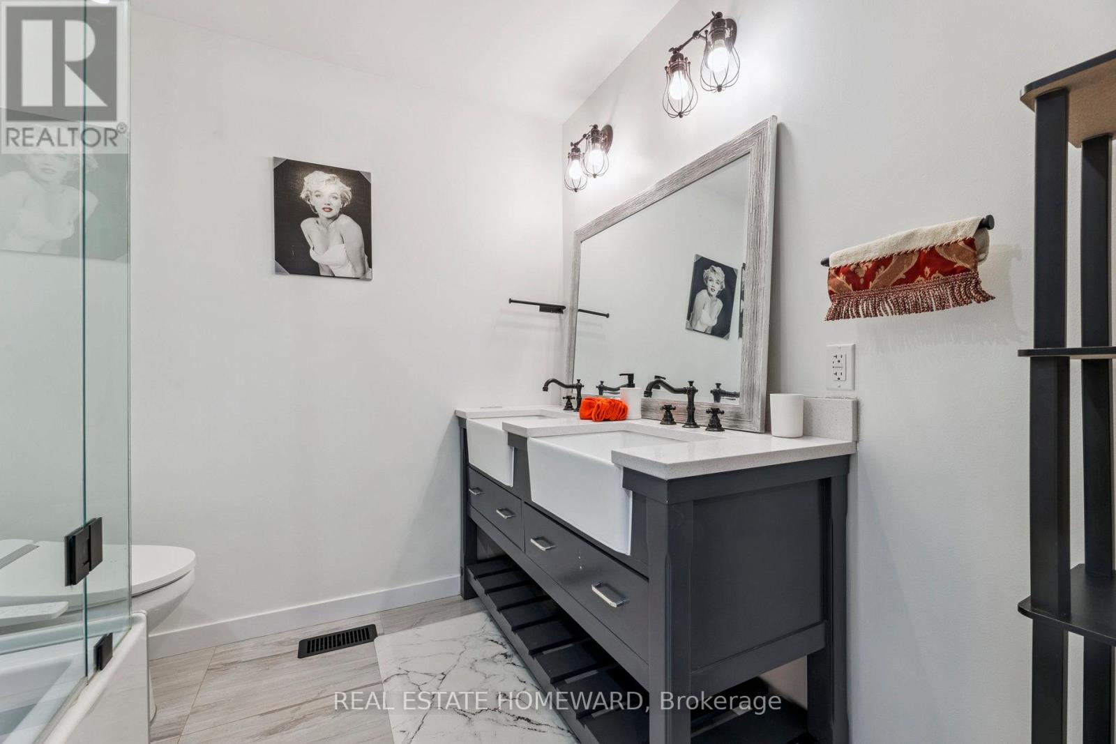 1556 Oakburn Street, Pickering, Ontario L1V 6W1 - Photo 26 - E12889450