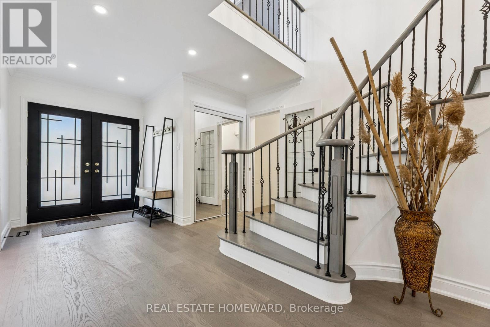 1556 Oakburn Street, Pickering, Ontario L1V 6W1 - Photo 5 - E12889450