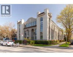 104 700 E PENDER STREET, Vancouver, British Columbia