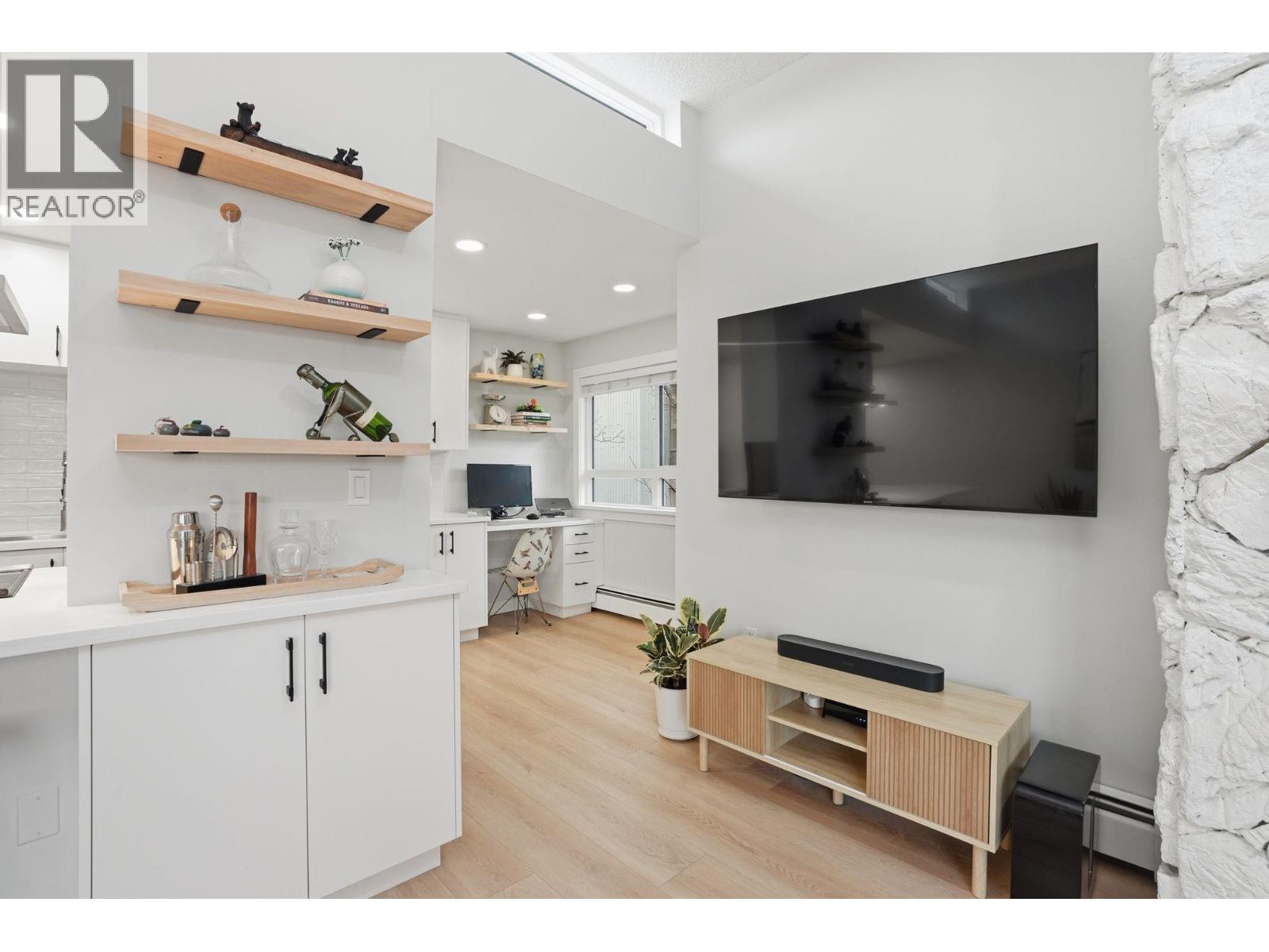 303 1516 Charles Street, Vancouver, British Columbia  V5L 2T1 - Photo 10 - R3100319