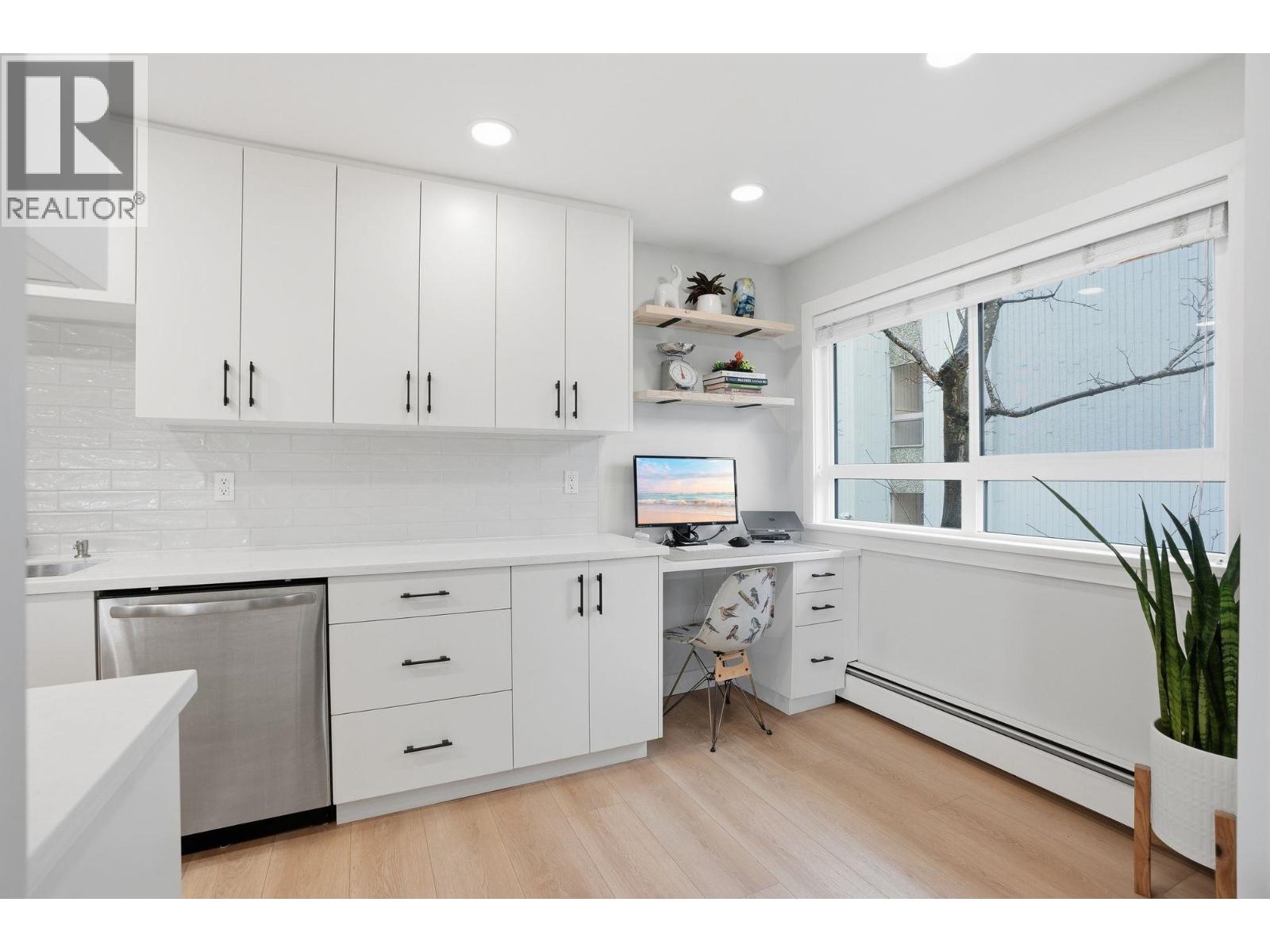 303 1516 Charles Street, Vancouver, British Columbia  V5L 2T1 - Photo 12 - R3100319